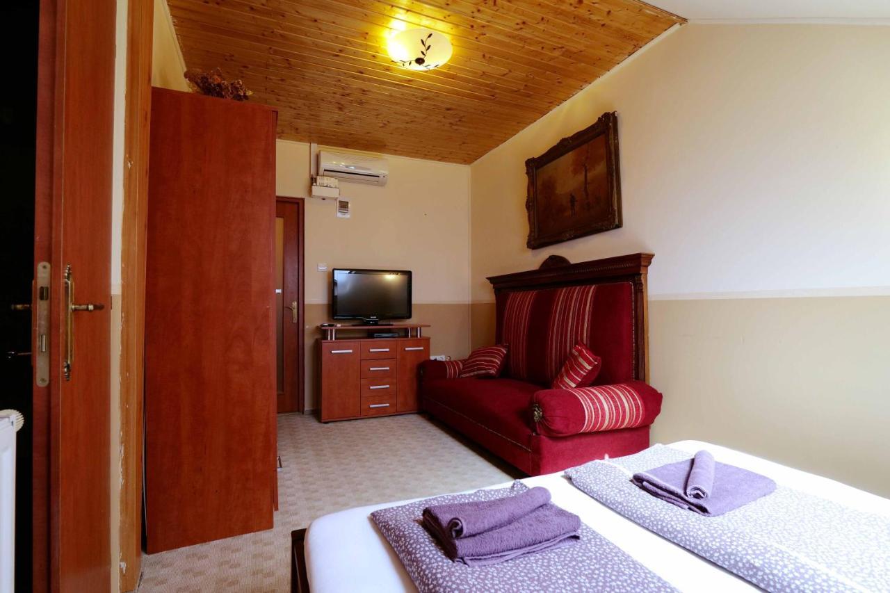 Nyilas Fogado Hotell Nyíregyháza Exteriör bild