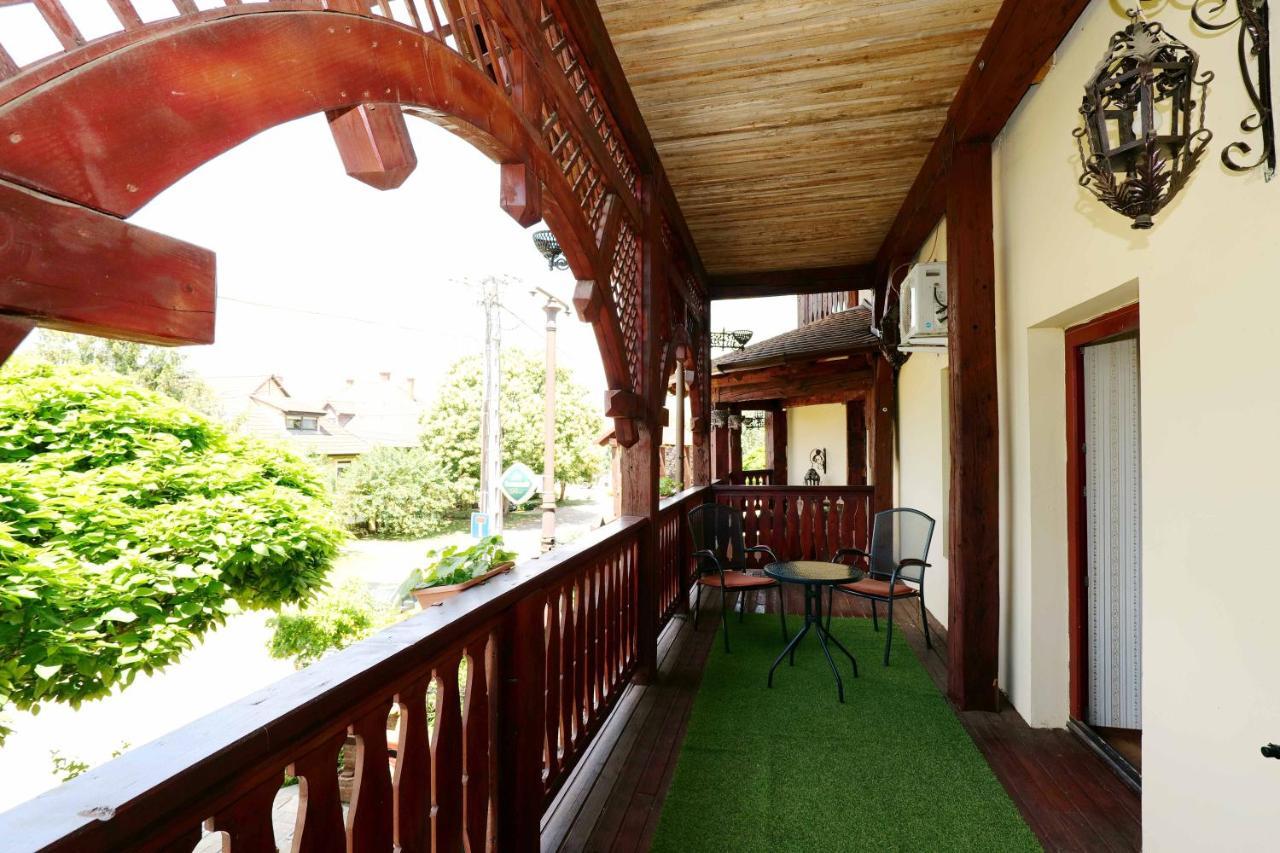 Nyilas Fogado Hotell Nyíregyháza Exteriör bild