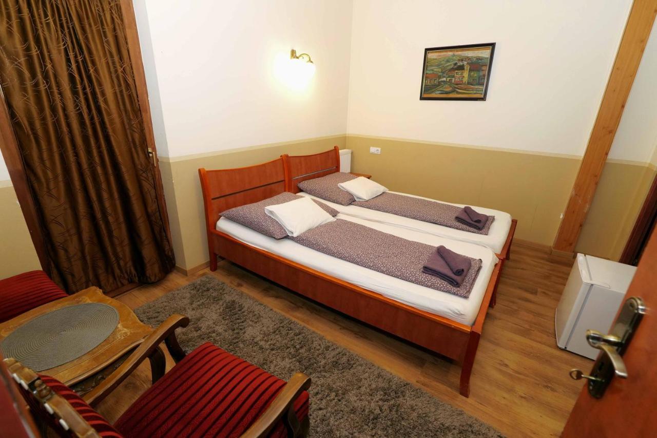 Nyilas Fogado Hotell Nyíregyháza Exteriör bild