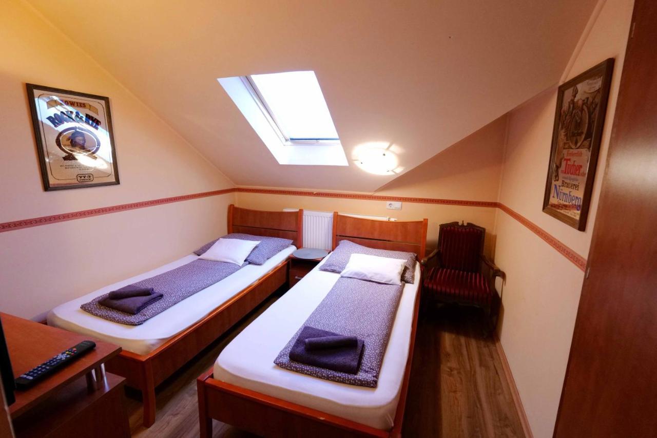 Nyilas Fogado Hotell Nyíregyháza Exteriör bild
